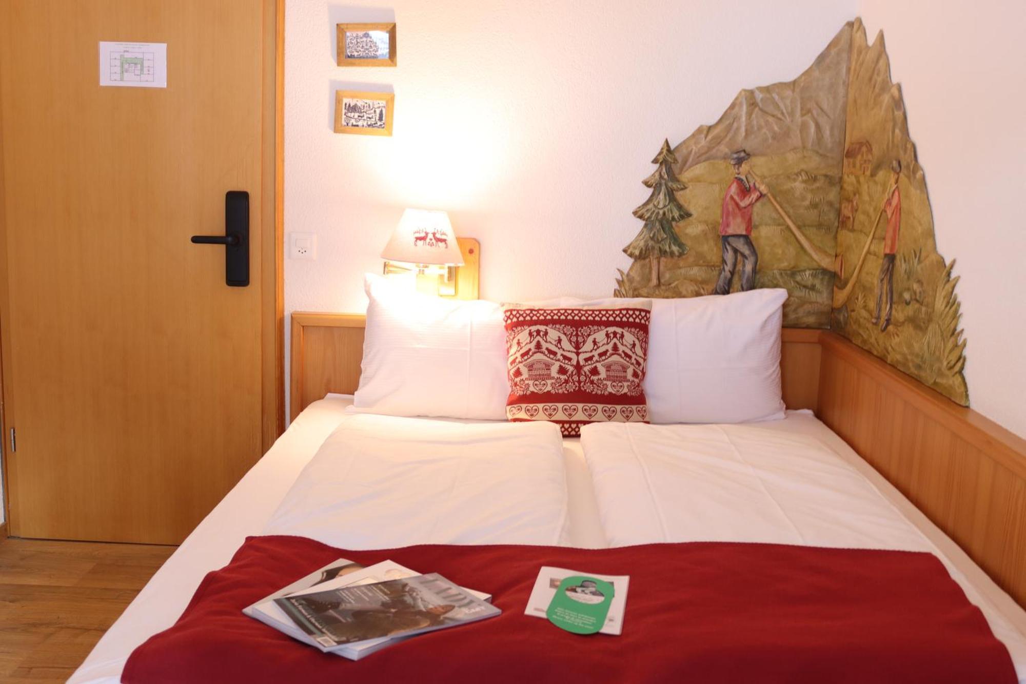 Grichting Hotel & Serviced Apartments Leukerbad Exterior photo
