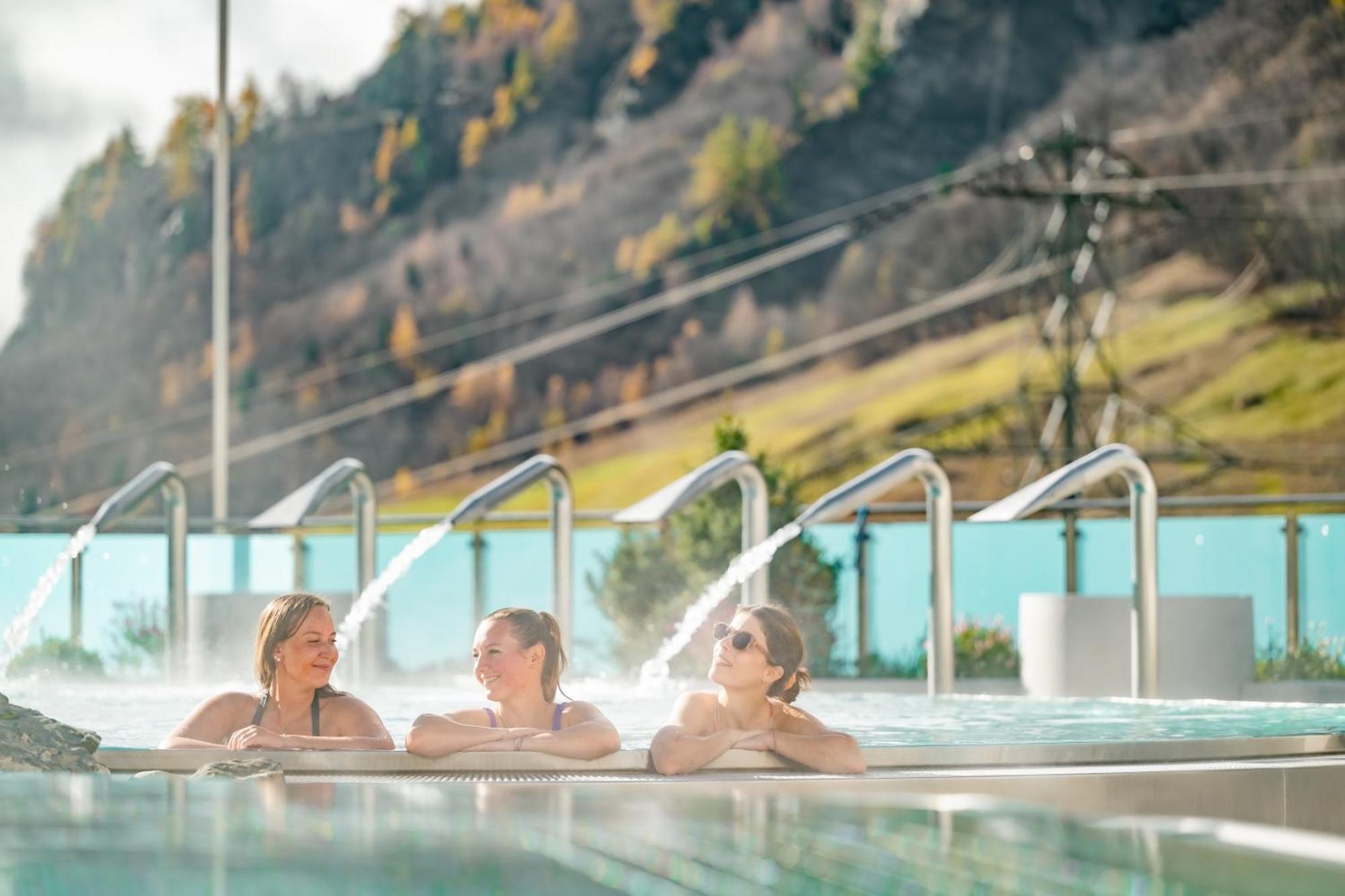 Grichting Hotel & Serviced Apartments Leukerbad Exterior photo